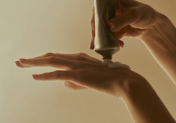 YOUR 4 STEP HAND CARE ROUTINE