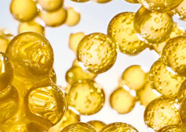 Image of enlarged Immortelle bubbles.