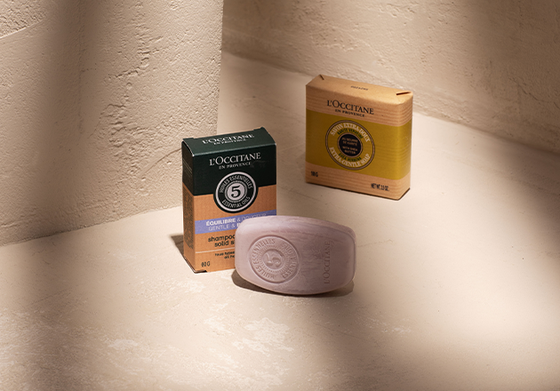 SOLID SHAMPOO BARS
We&rsquo;ve crafted three solid shampoos using the same perfect natural ingredients&rsquo; blends to answer each specific need as we do in our 5 essential oils liquid shampoos.