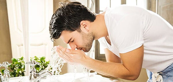 CLEANSE THE SKIN